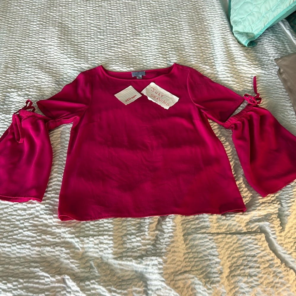 Pink unique top
